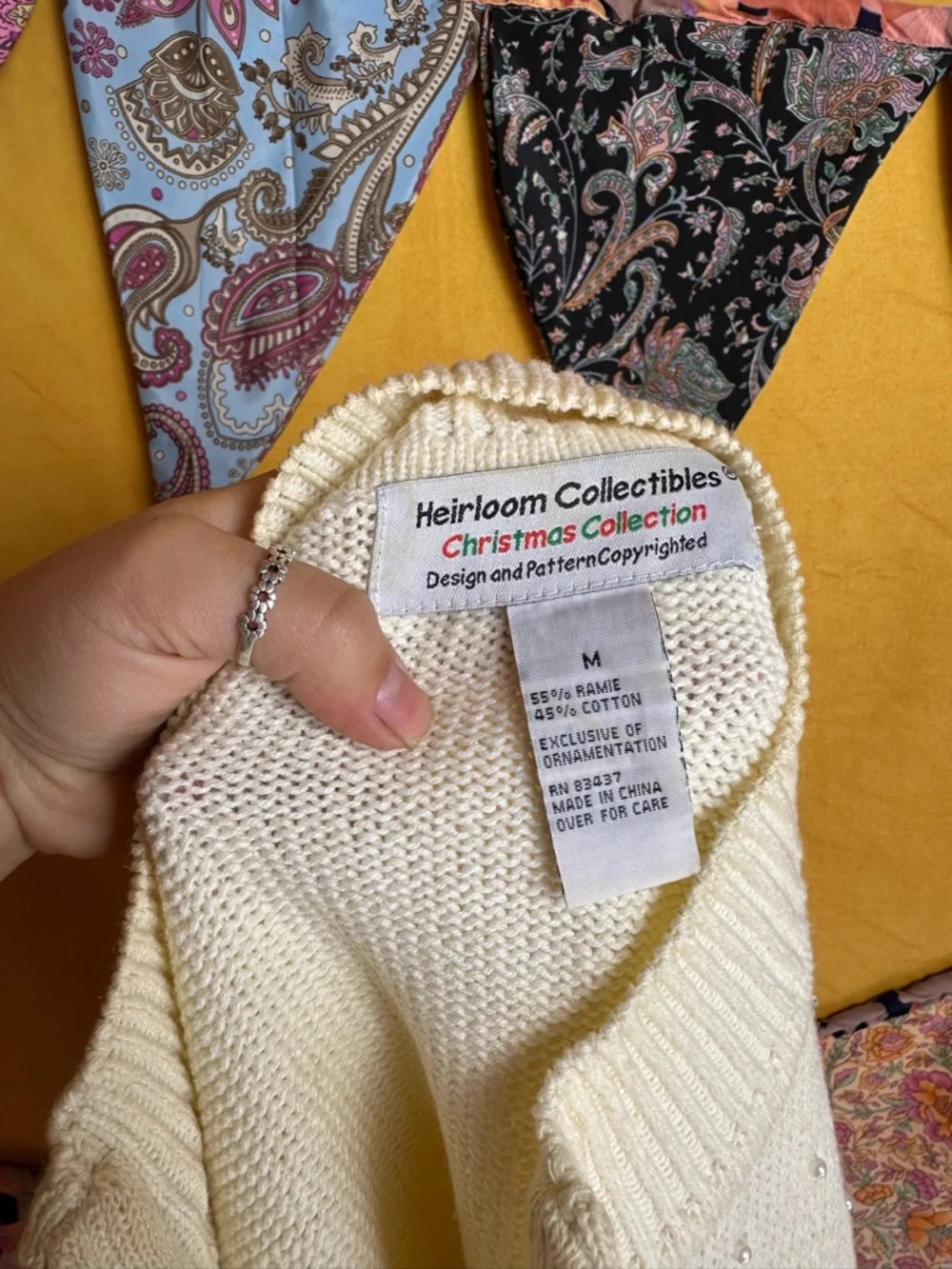 Vintage Cardinal Christmas Sweater Cardigan - Picture 6 of 7